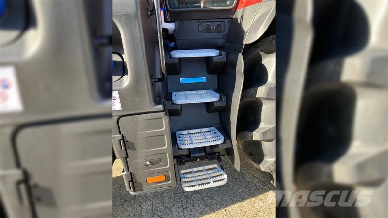 Case IH PUMA 260 CVXDRIVE Traktori