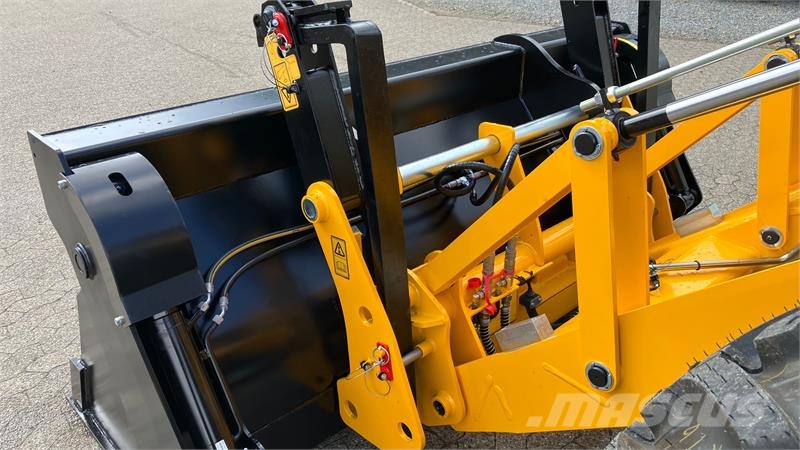 JCB 4CX PRO Buldoexcavatoare