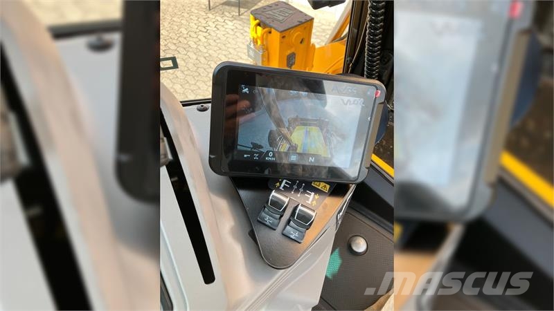 JCB 4CX PRO Buldoexcavatoare