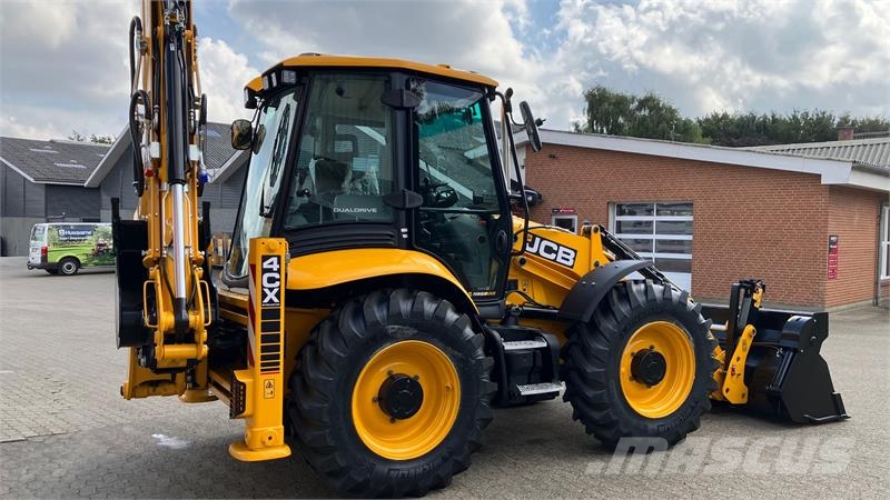 JCB 4CX PRO Buldoexcavatoare