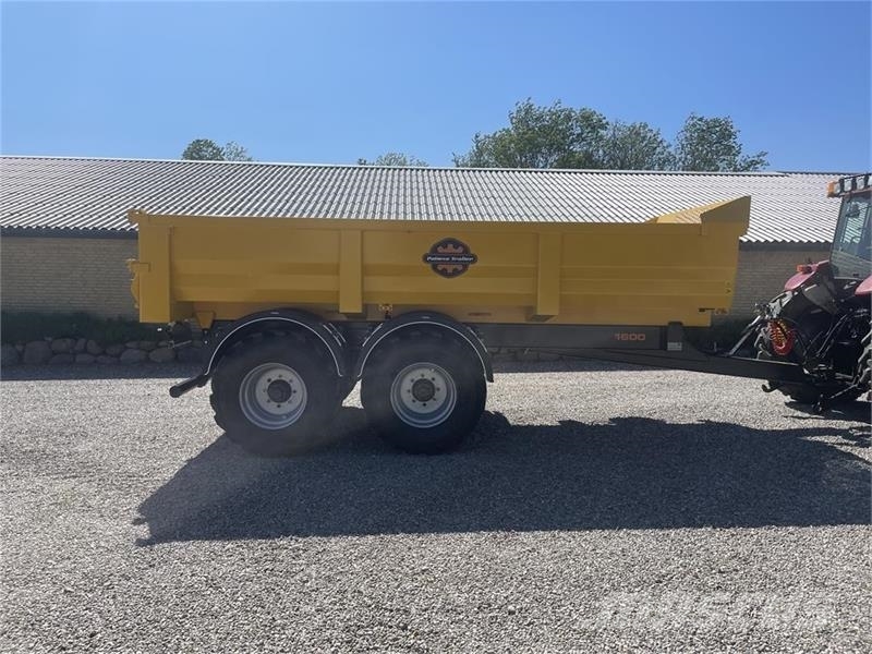 Palmse Trailer 1600MB Sonstige Kommunalmaschinen