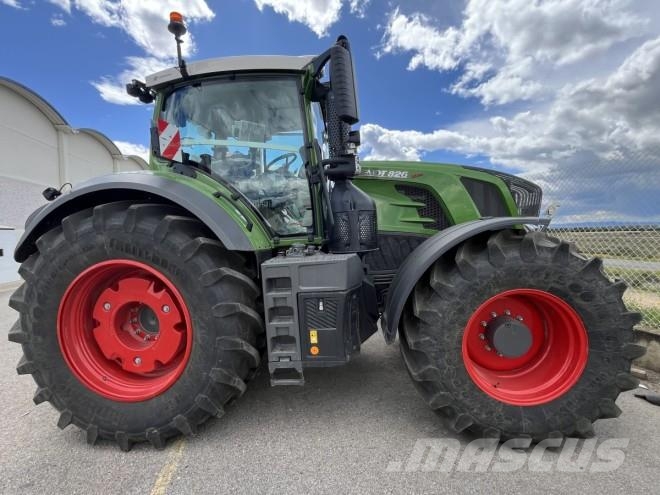 Fendt 826 VARIO S4 PROFI PLUS Traktoren