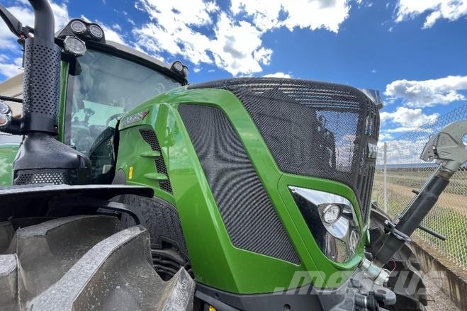 Fendt 826 VARIO S4 PROFI PLUS Traktoren