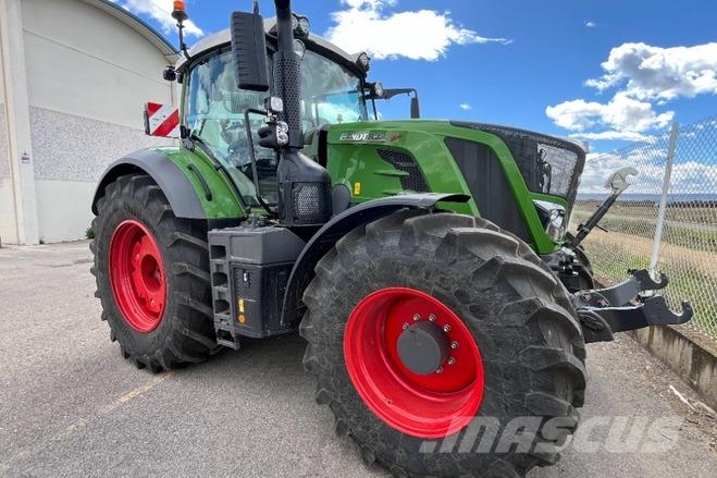 Fendt 826 VARIO S4 PROFI PLUS Traktoren