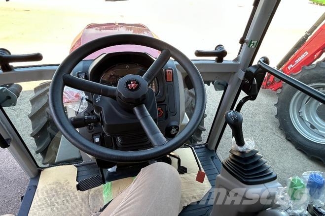 Massey Ferguson 3WF.105 Traktori