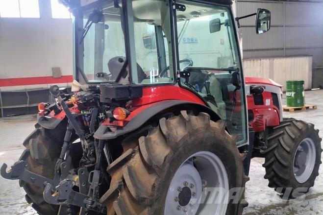 Massey Ferguson 3WF.105 Traktori