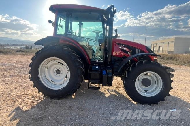 Valtra A 135 LH Traktori