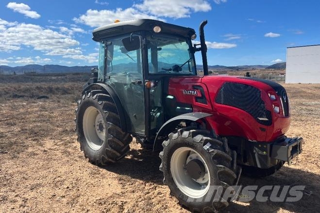Valtra F 105 S Tractores