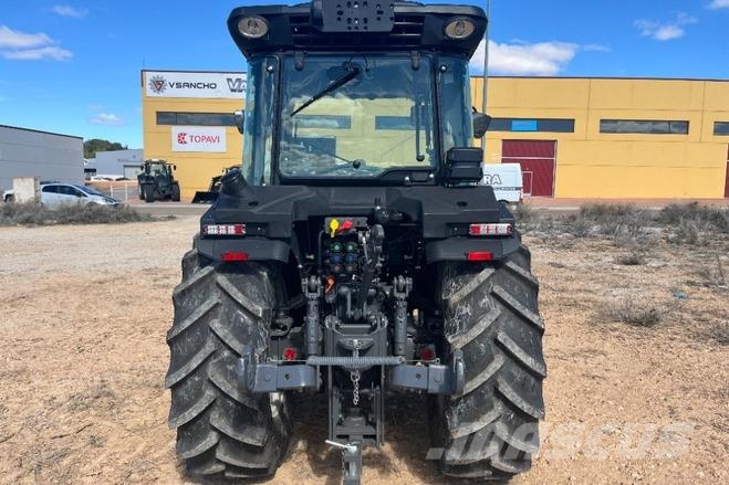 Valtra F 105 S Tractores