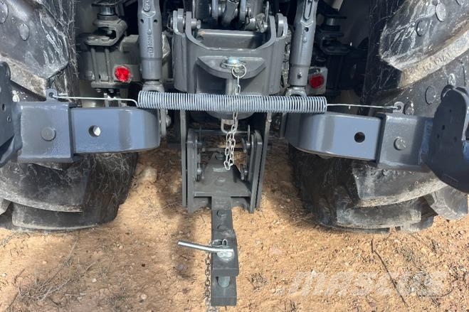 Valtra F 105 S Tractores
