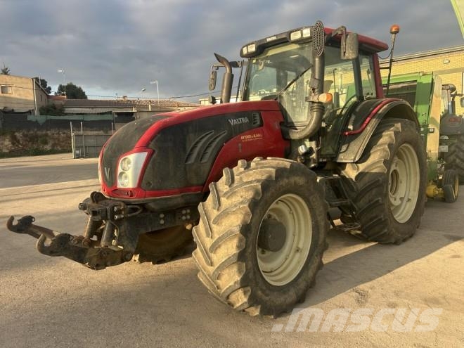 Valtra T 173 HITECH Tractores