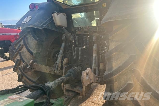 Valtra T 173 HITECH Tractores