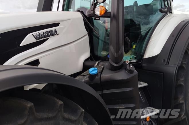 Valtra T 215 VERSU Τρακτέρ