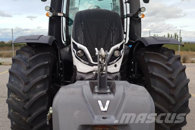 Valtra T 215 VERSU Τρακτέρ