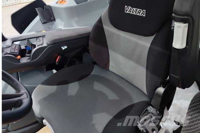 Valtra T 215 VERSU Τρακτέρ