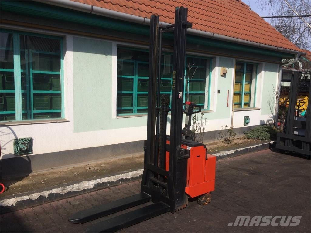 BT LSV1250/11 V-2023 Platform stackers