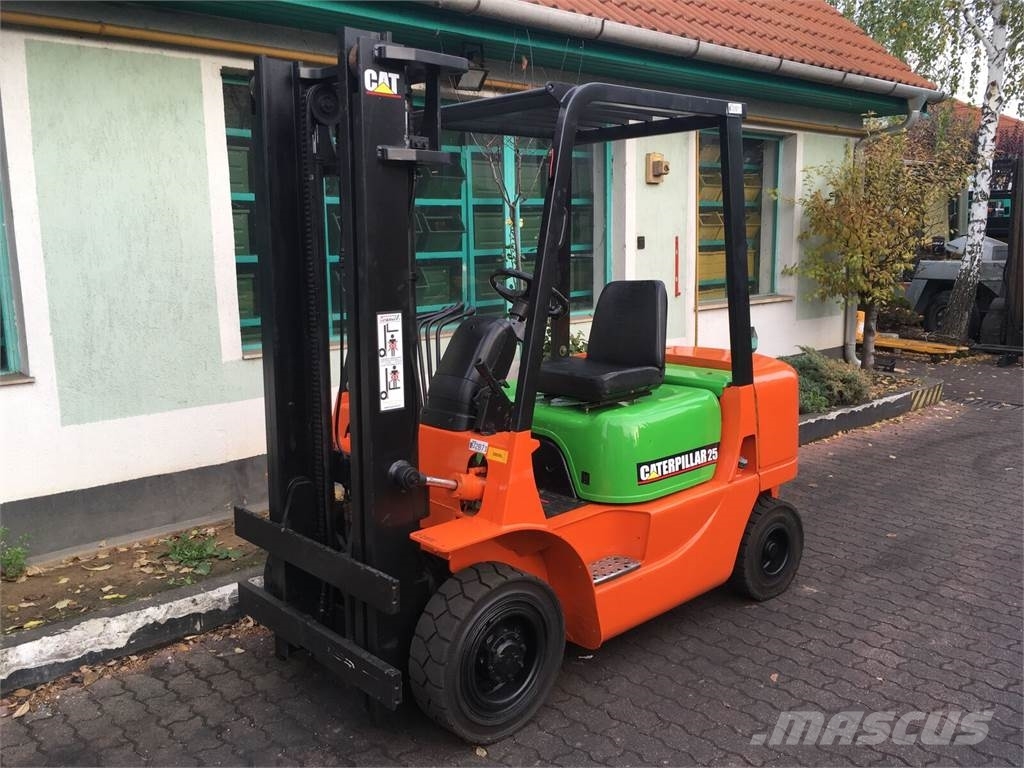 CAT DP25K V-2871 OL Dieseltrukit