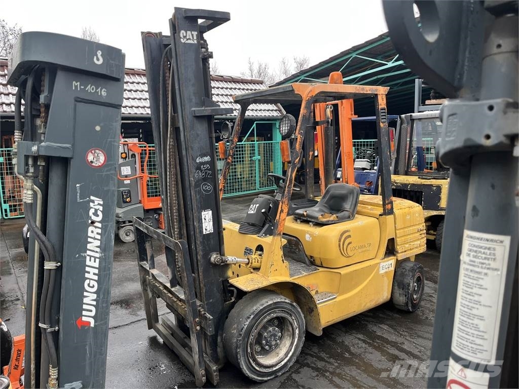 CAT DP30T V-4137 FOR EXPORT ONLY Empilhadores Diesel