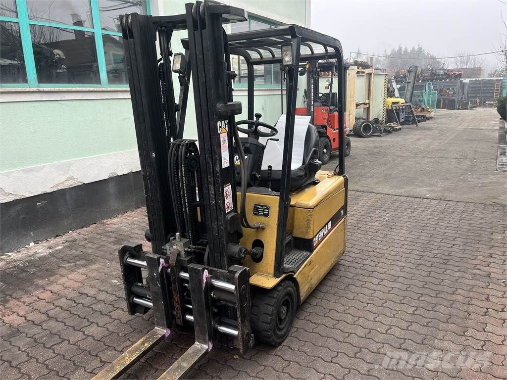 CAT EP16KT V-4055 Elektromos targoncák