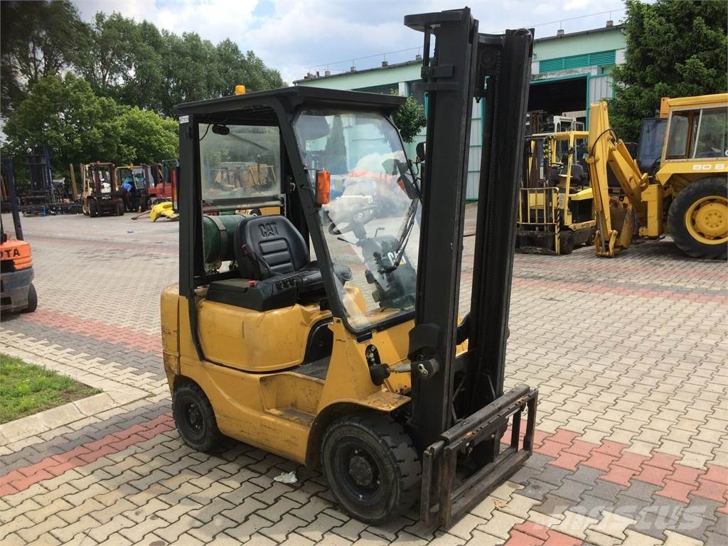 CAT GP15K V-2828 OL Nestekaasutrukit