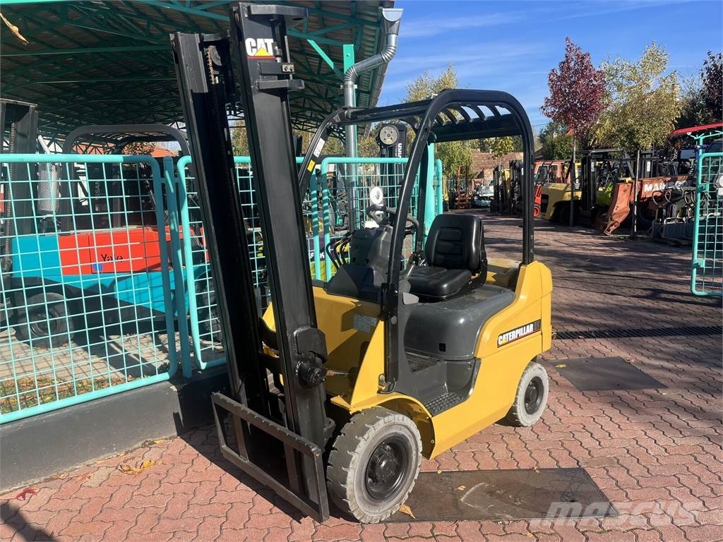 CAT GP15N V-3899 Nestekaasutrukit