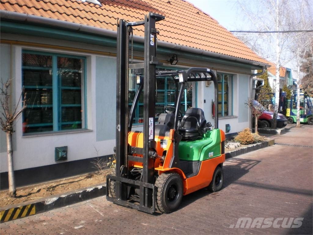 CAT GP18N V-1827 Empilhadores a gás