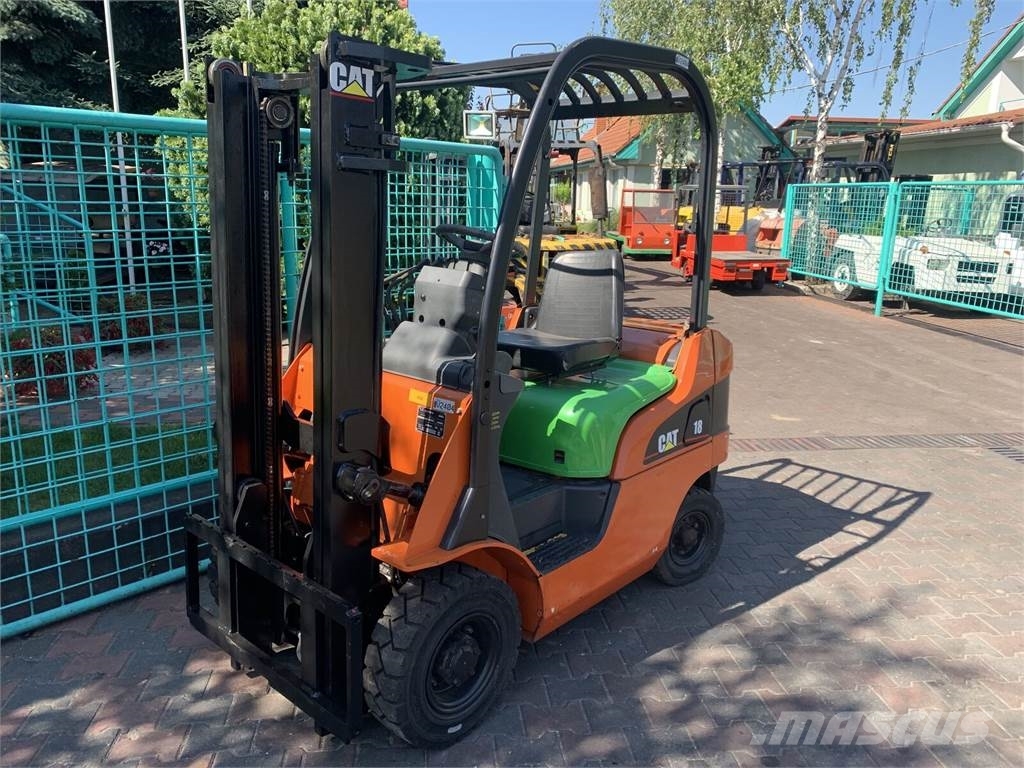 CAT GP18N V-2404 Empilhadores a gás