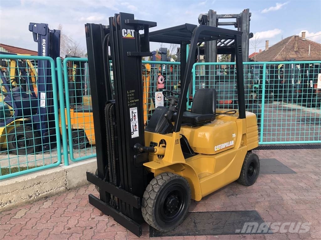 CAT GP25T V-3236 OL Nestekaasutrukit