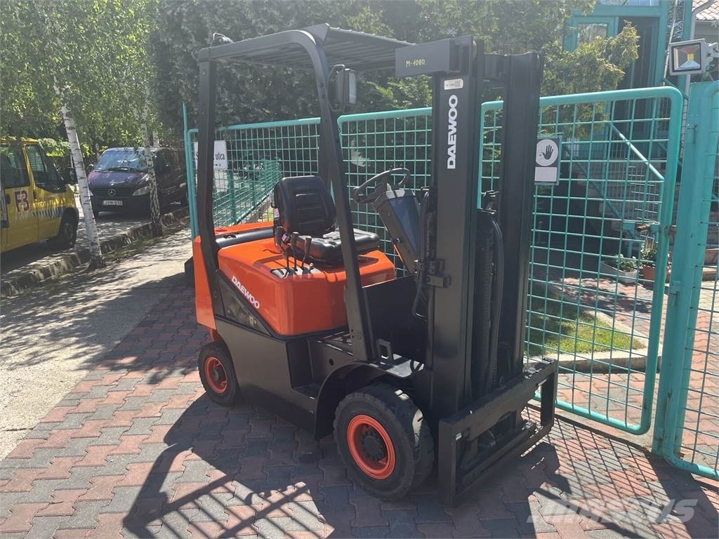 Daewoo D15S-2 V-3524 Dieselmotviktstruckar