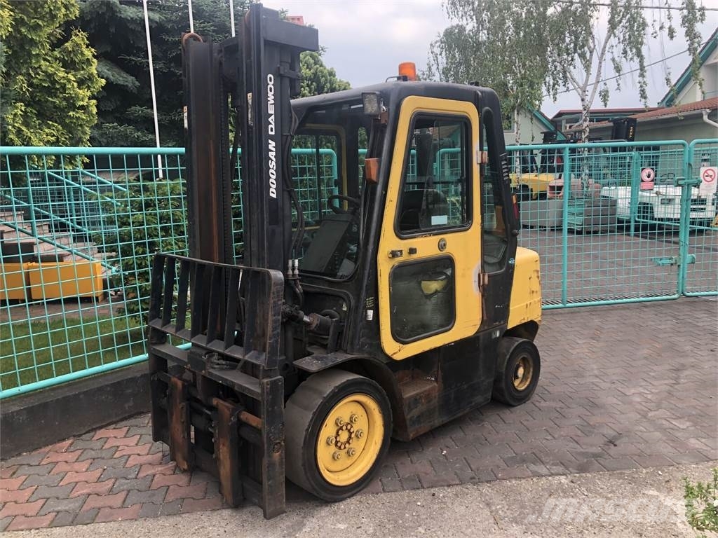 Doosan D30S-3 V-3417 Dieselové vozíky