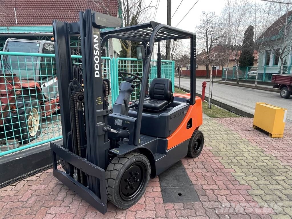 Doosan D30S-5 V-3942 OE Dieselové vozíky