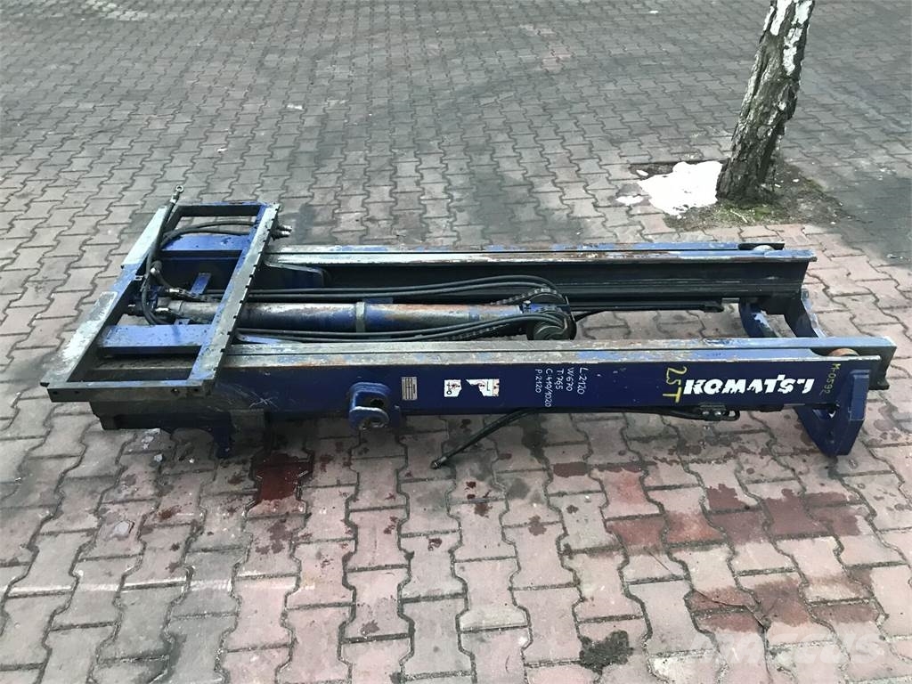 Komatsu (3F) FG25T-14 LEO M-0592 Otros componentes