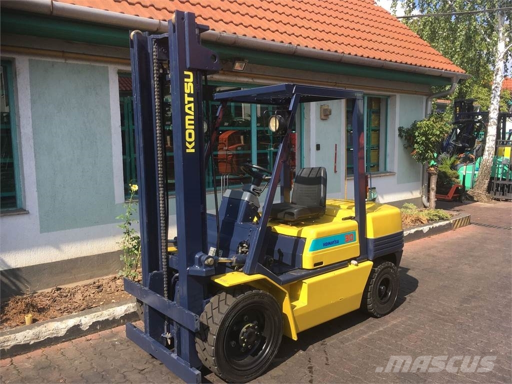 Komatsu FD30T-11E V-3272 OL Dieselmotviktstruckar