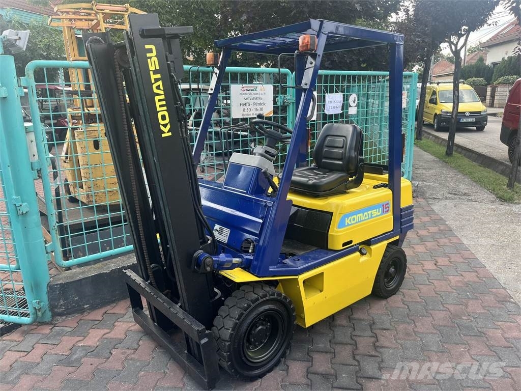 Komatsu FG15T-15 V-3976 LPG forklifts