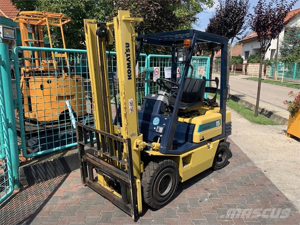 Komatsu FG15T-15 V-3454 LPG forklifts