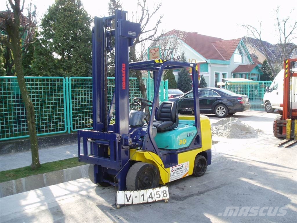Komatsu FG30ST-12 LEO V-1458 Chariots GPL
