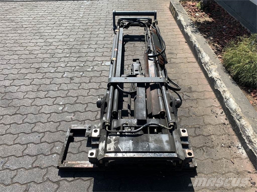 Linde (3F) E18P-02 /335/ M-0543 Kiti priedai ir komponentai