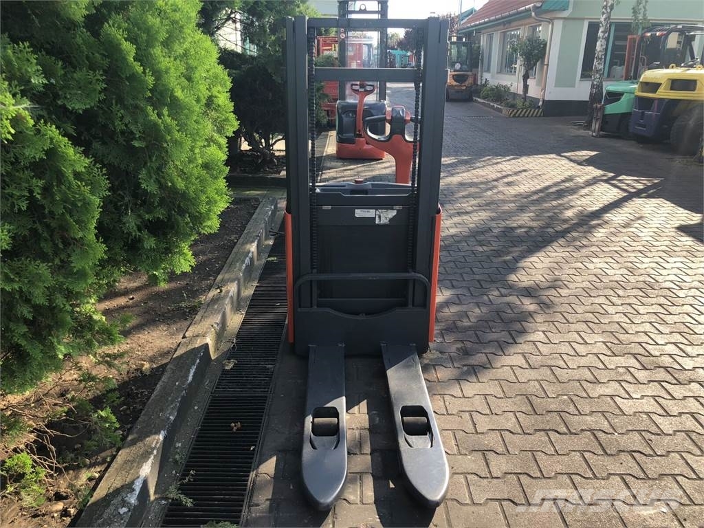 Linde L10B /172/ V-3234 Käsikäyttöiset pinoamisvaunut