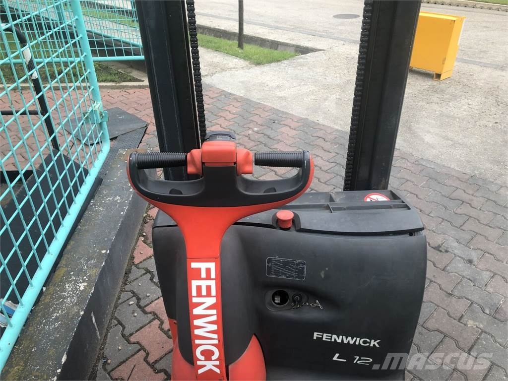 Linde L12 /379/ V-3430 Käsikäyttöiset pinoamisvaunut
