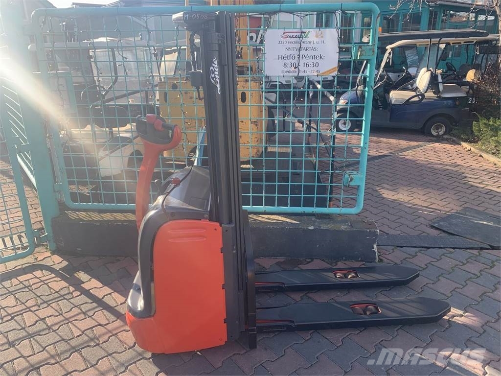 Linde L12 /379/ V-3506 Käsikäyttöiset pinoamisvaunut
