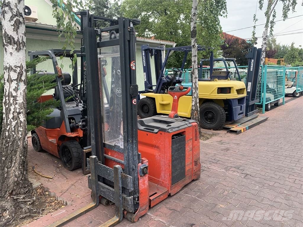 Linde L12AC /170/ V-3817 FOR EXPORT ONLY Käsikäyttöiset pinoamisvaunut