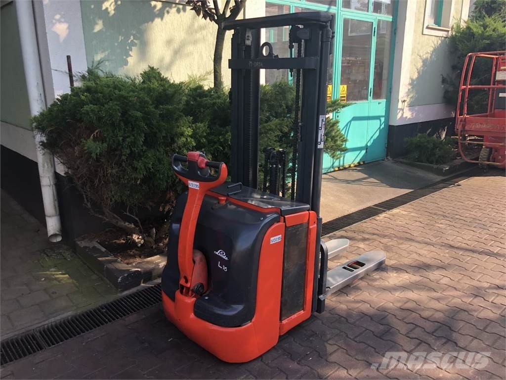 Linde L16 /372/ /INITIAL LIFT/ V-3195 Käsikäyttöiset pinoamisvaunut