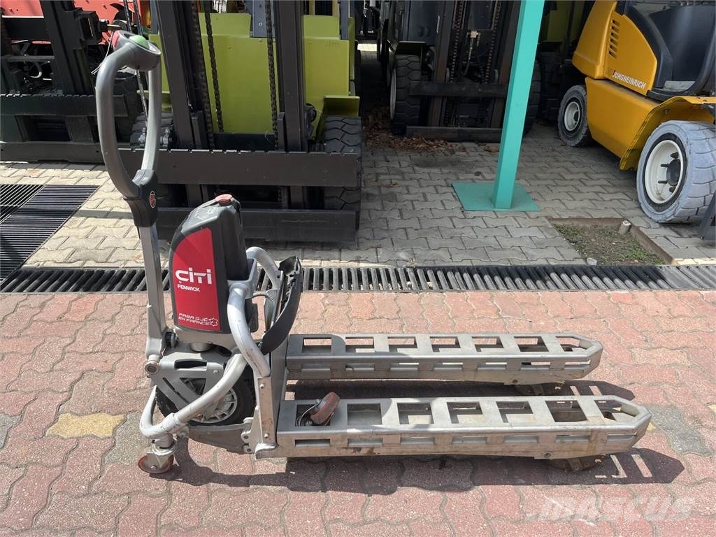 Linde T05 /130/ /SPEC/ V-2765 Elektriskie palešu ratiņi
