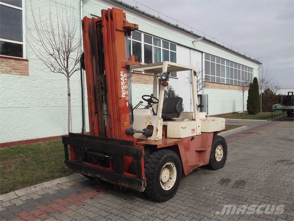 Nissan DFO05A70U V-2399 OE Dieselmotviktstruckar