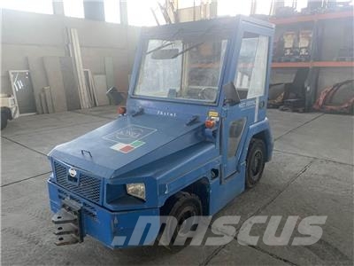 Nissan FG2500 V-2566 空港特殊機械設備