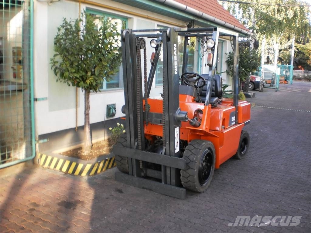 Nissan FGJ02-A30 V-3620 Dieselmotviktstruckar