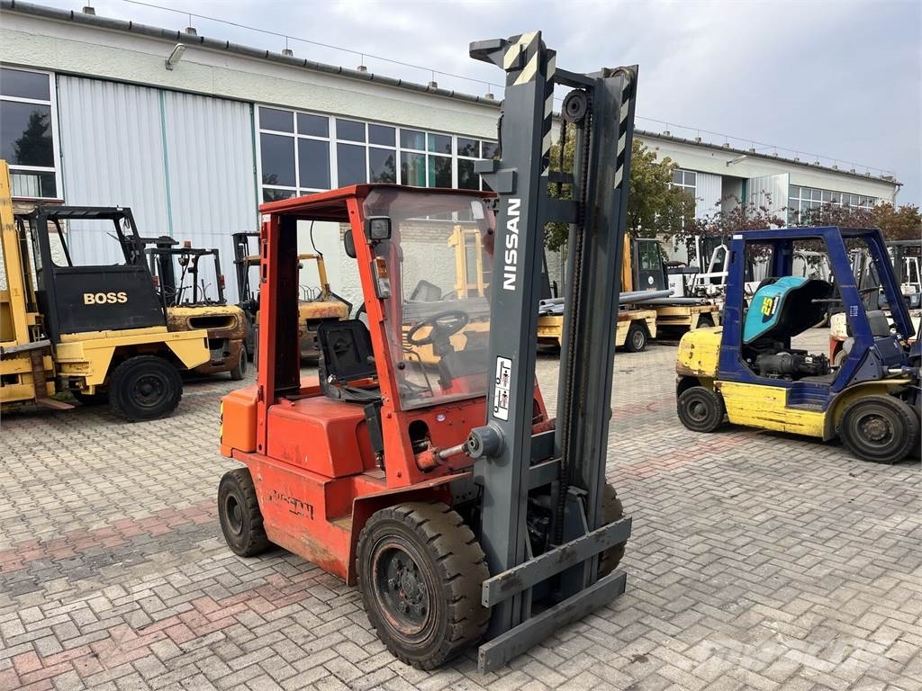 Nissan FJ02A-25U V-2858 OL Dieselmotviktstruckar