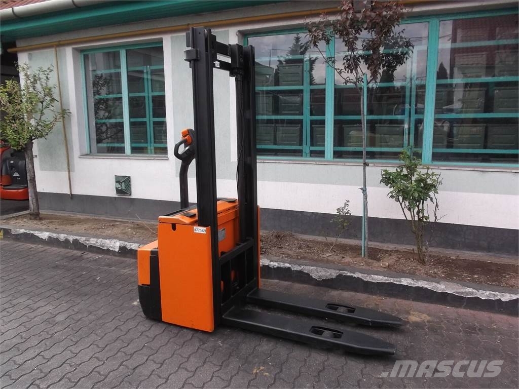 Steinbock Boss G12 (MIC) V-2569 (ONLY FOR EXPORT) Elektriskie palešu vilcēji