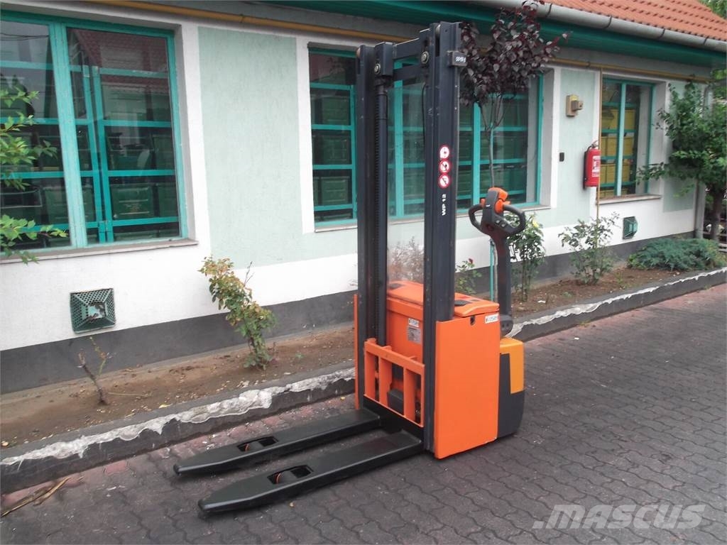 Steinbock WP12 V-2509 (ONLY FOR EXPORT) Elektriskie palešu vilcēji