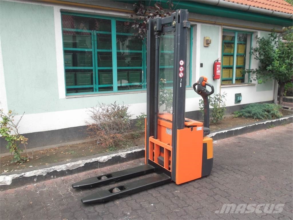 Steinbock WP12 V-2510 (ONLY FOR EXPORT) Platform stackers